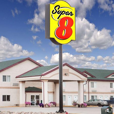 Super 8 By Wyndham Kindersley Ngoại thất bức ảnh
